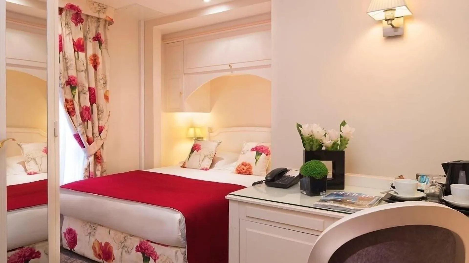 Queen Mary Opera Hotel Paris